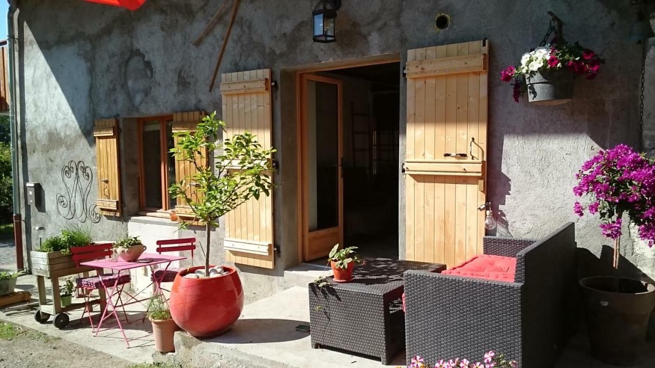 Ferme Familiale Chez Lili Villa Alex Eksteriør bilde
