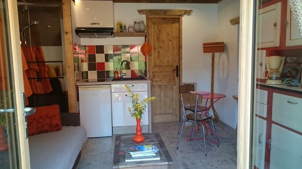 Ferme Familiale Chez Lili Villa Alex Eksteriør bilde