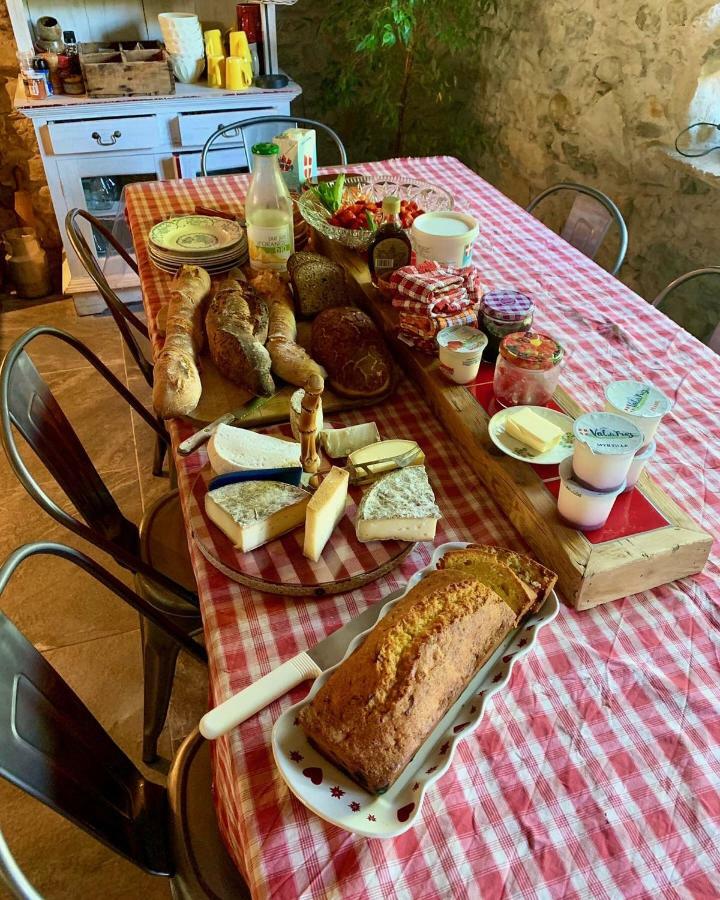 Ferme Familiale Chez Lili Villa Alex Eksteriør bilde