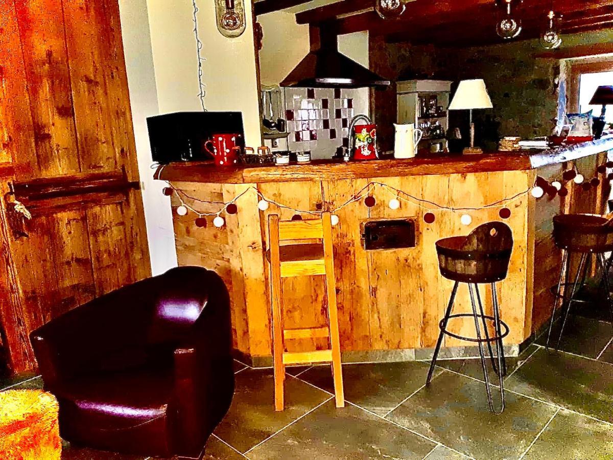 Ferme Familiale Chez Lili Villa Alex Eksteriør bilde