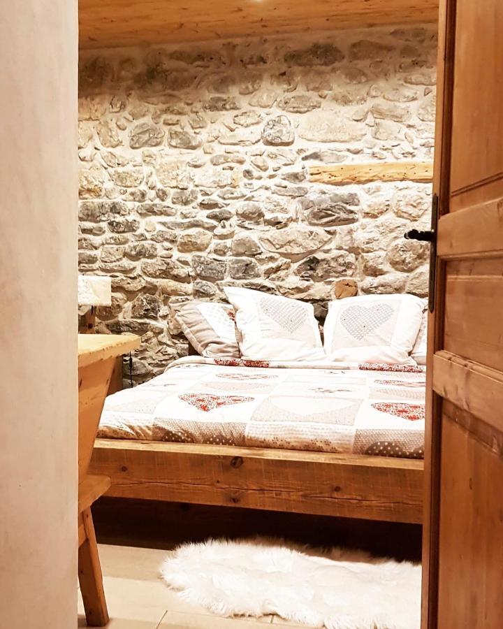 Ferme Familiale Chez Lili Villa Alex Eksteriør bilde